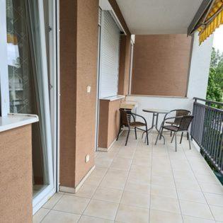 Apartment Plazs *